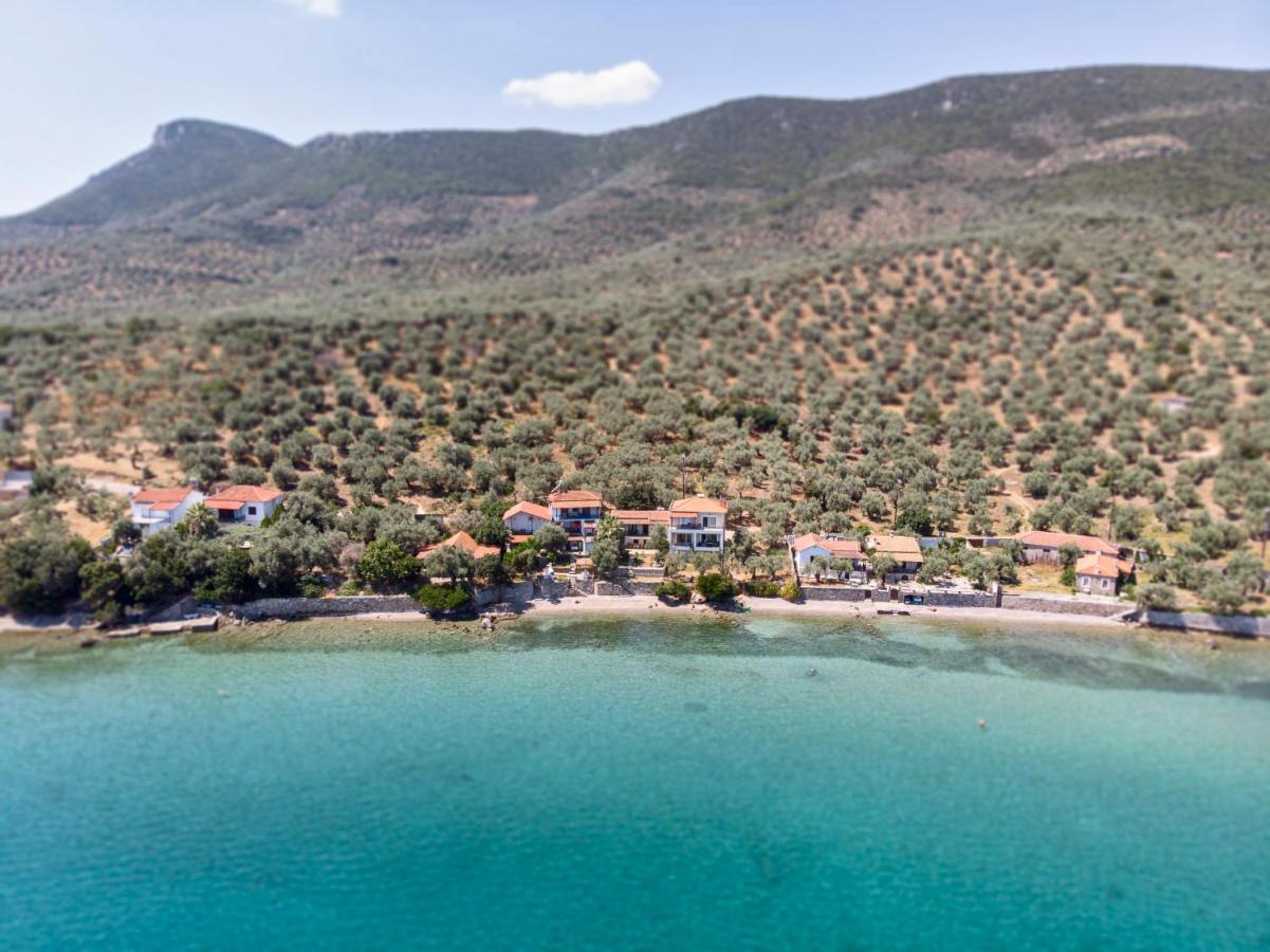 Villas Nies Seaside Appartments Sourpi Exterior foto
